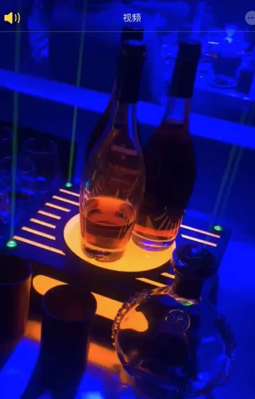 洋酒激光酒座