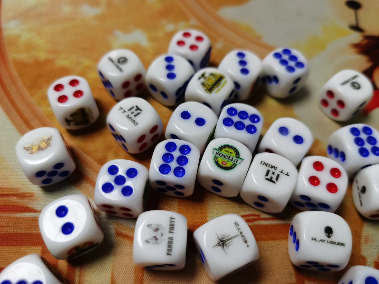 亚克力订制色子