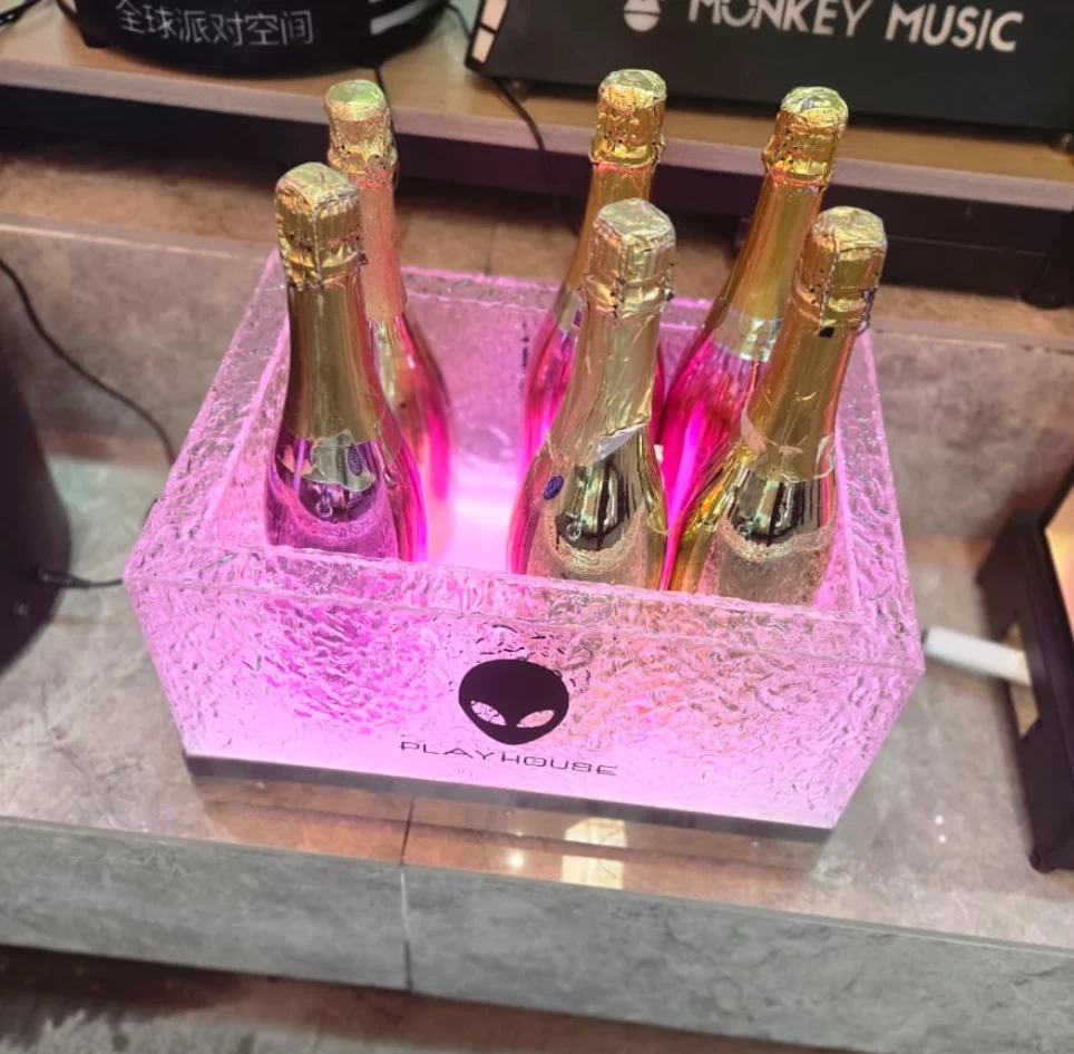 双层冰岩发光啤酒箱