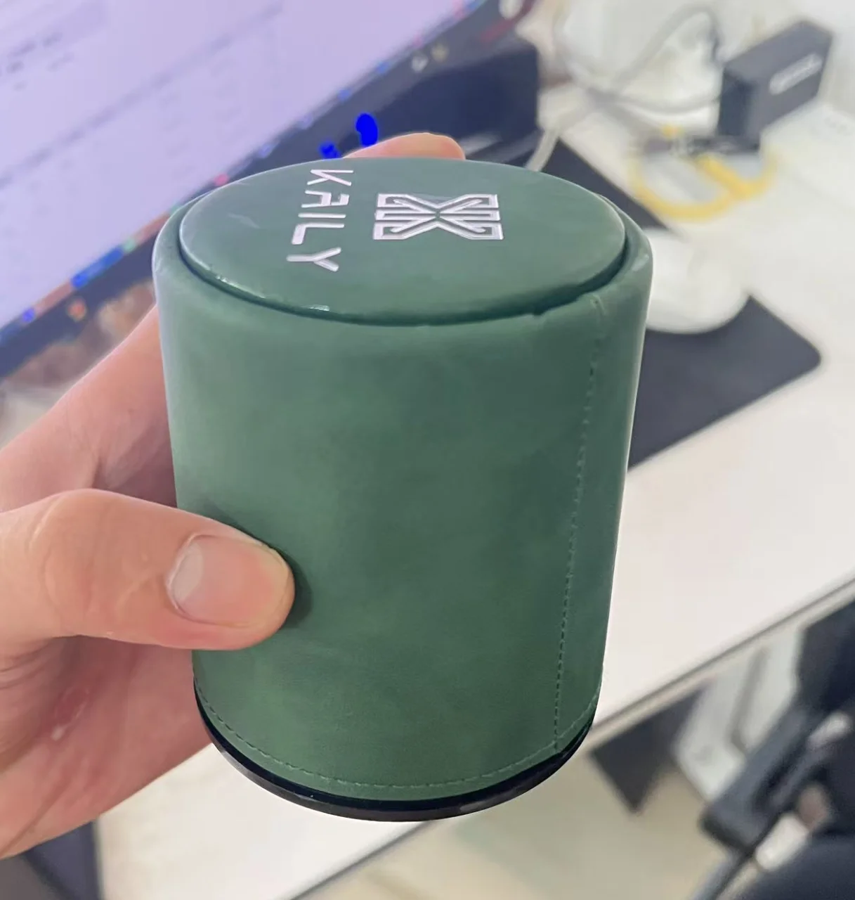 直筒皮色盅