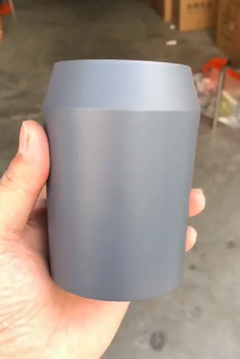 锥形色盅