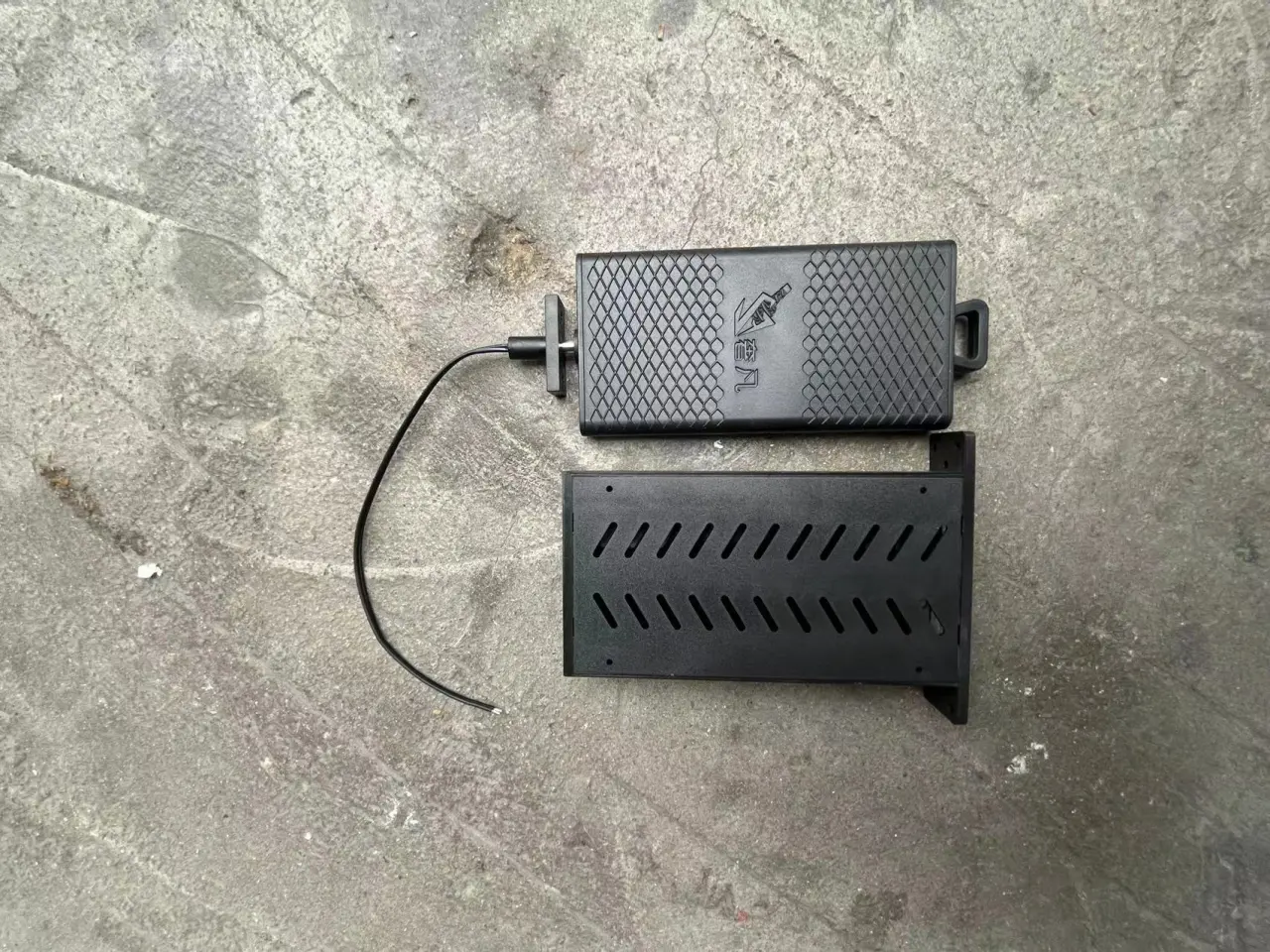 电光产品充电箱