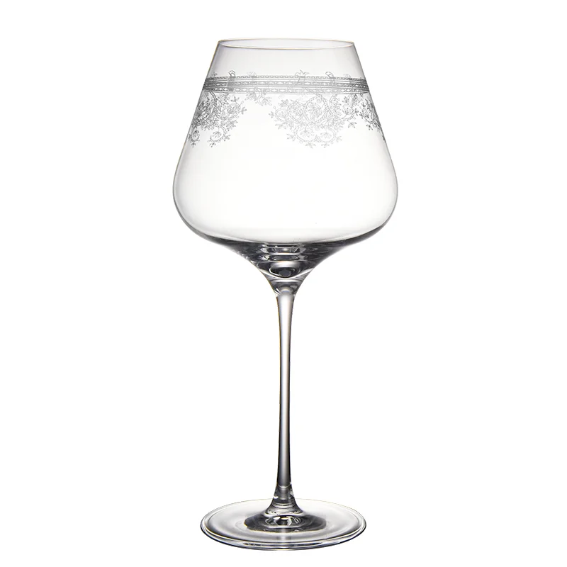 水晶雕花红酒杯
