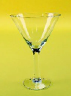 玻璃三角鸡尾酒杯