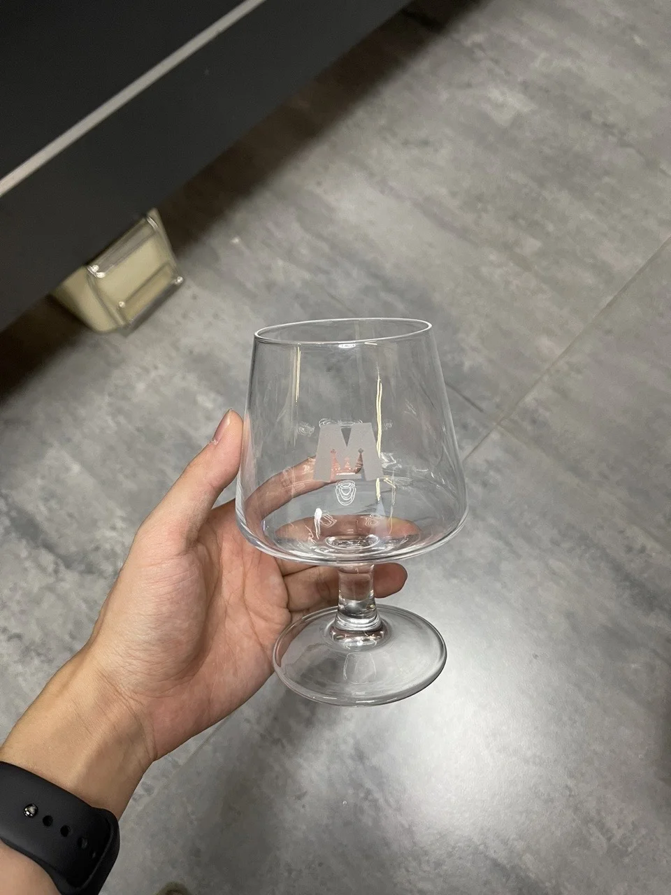 玻璃 锥形白兰地杯