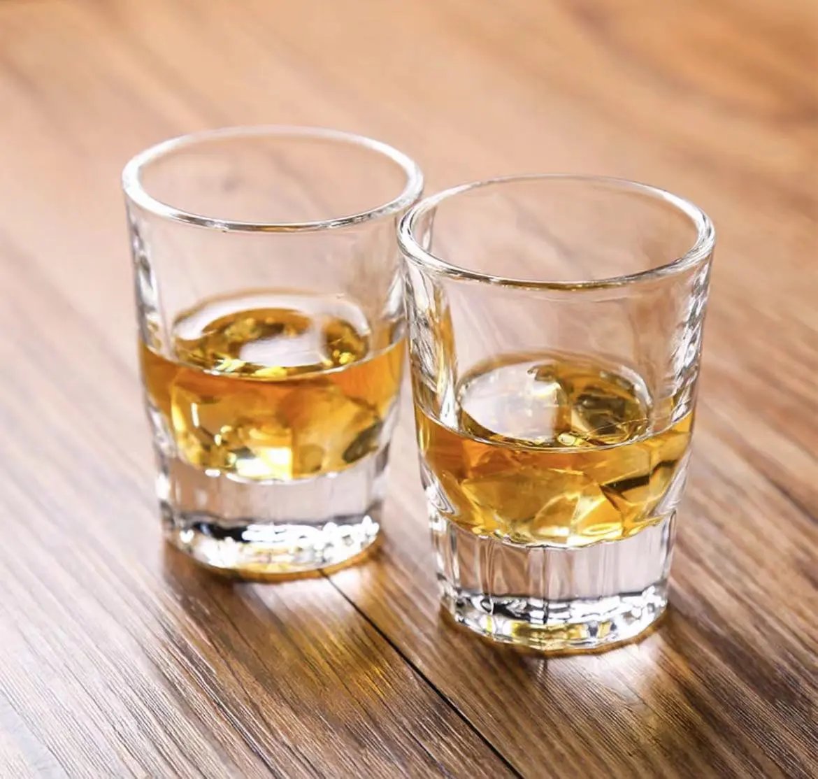 条纹底一口杯