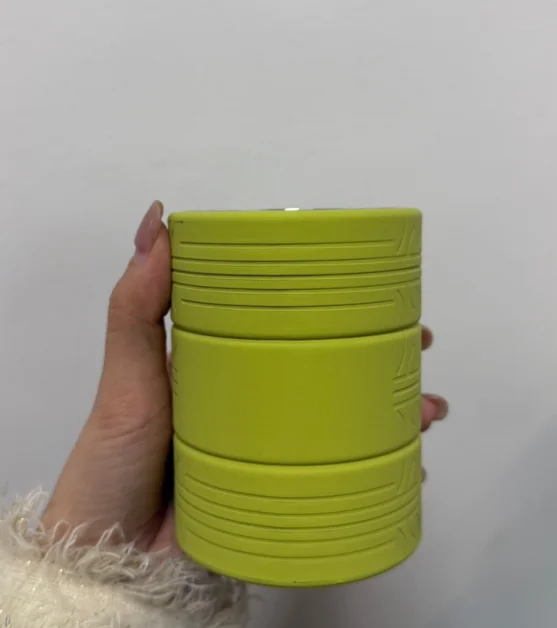 轮胎色盅