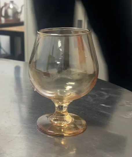 玻璃 卷边白兰地杯