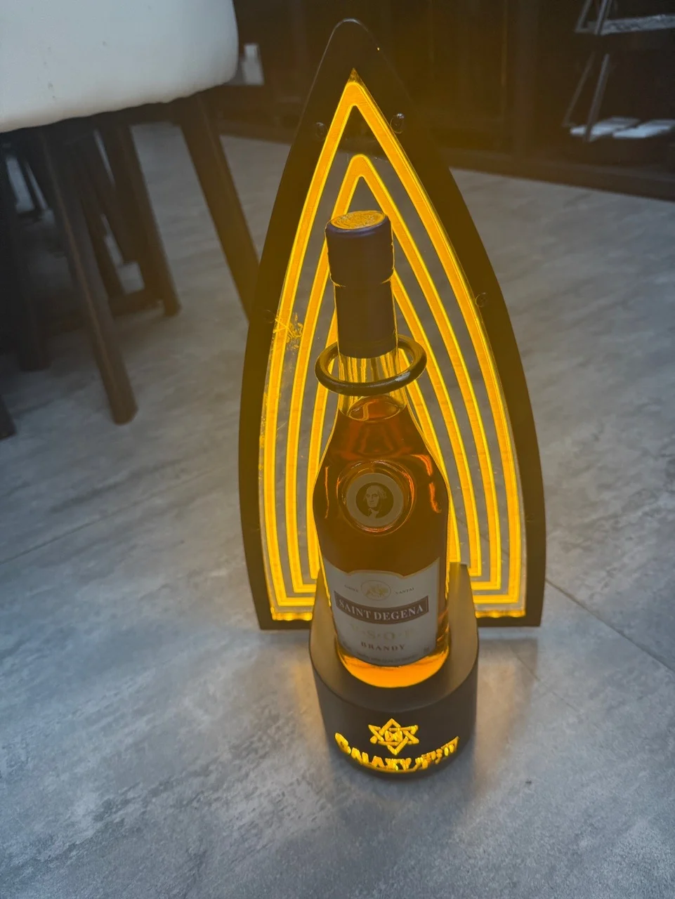 高款发光洋酒座