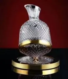 不倒翁刻花醒酒器