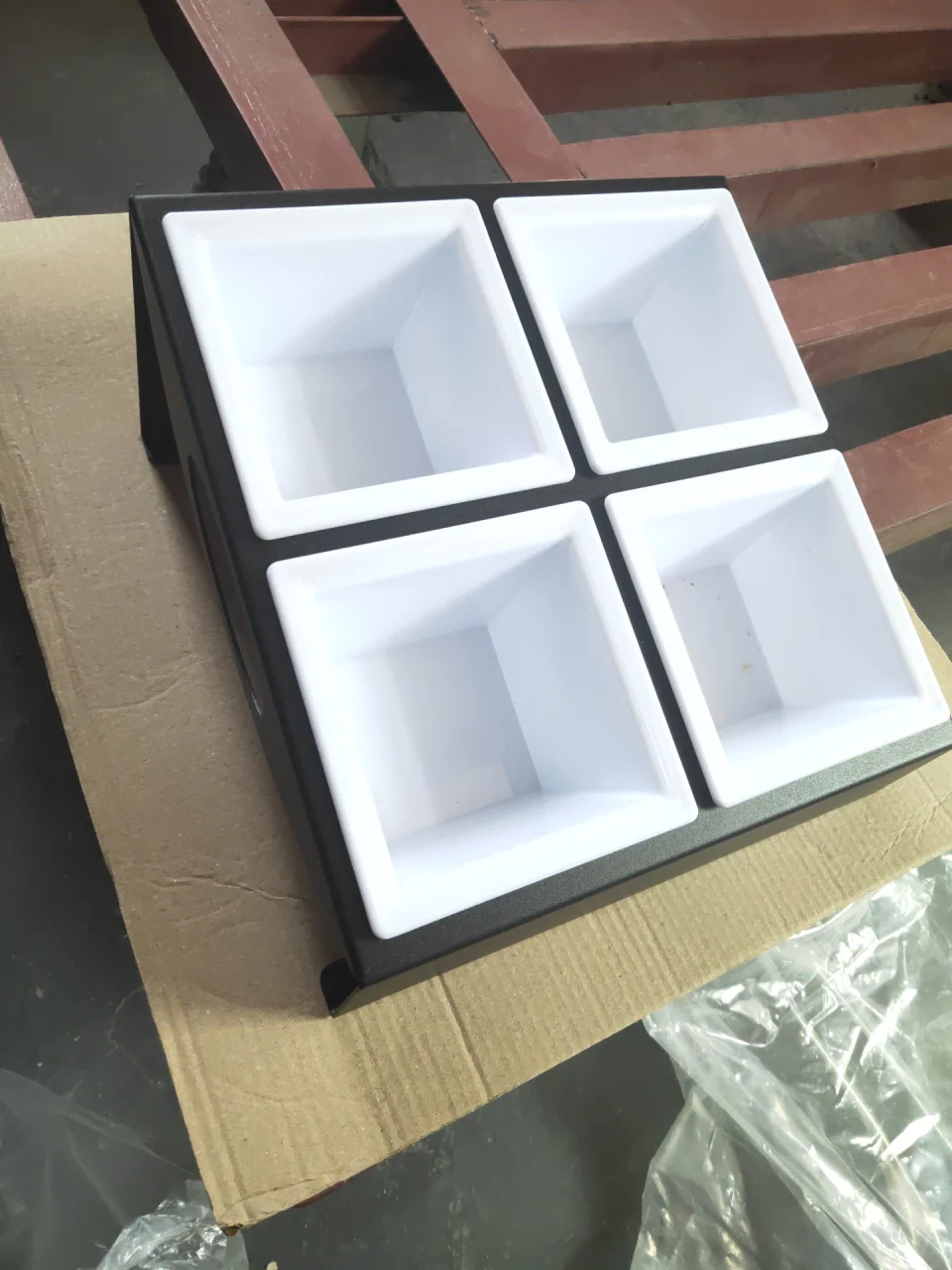 烤漆黑斜放小食架