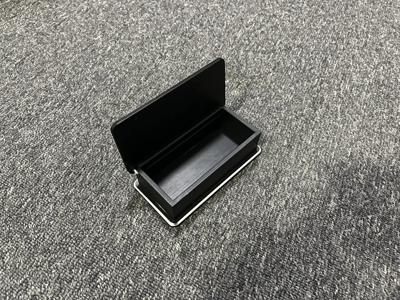 黑钛铝摆台