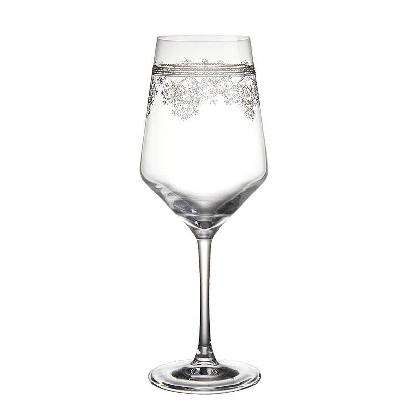 水晶雕花红酒杯