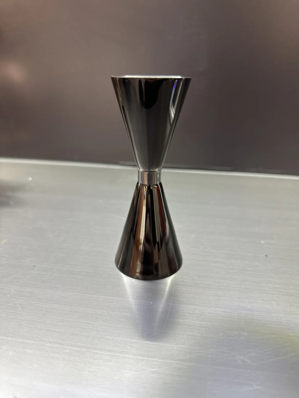 镀色斜身量杯