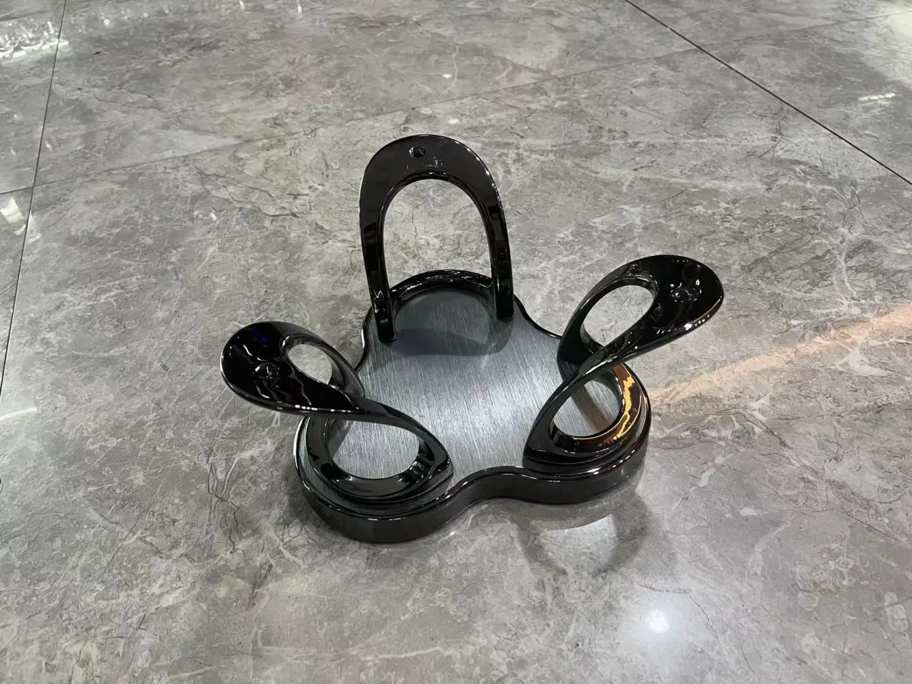 黑灰尊雅
