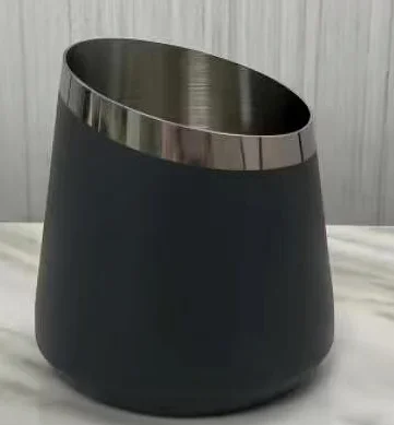 斜口垃圾盅
