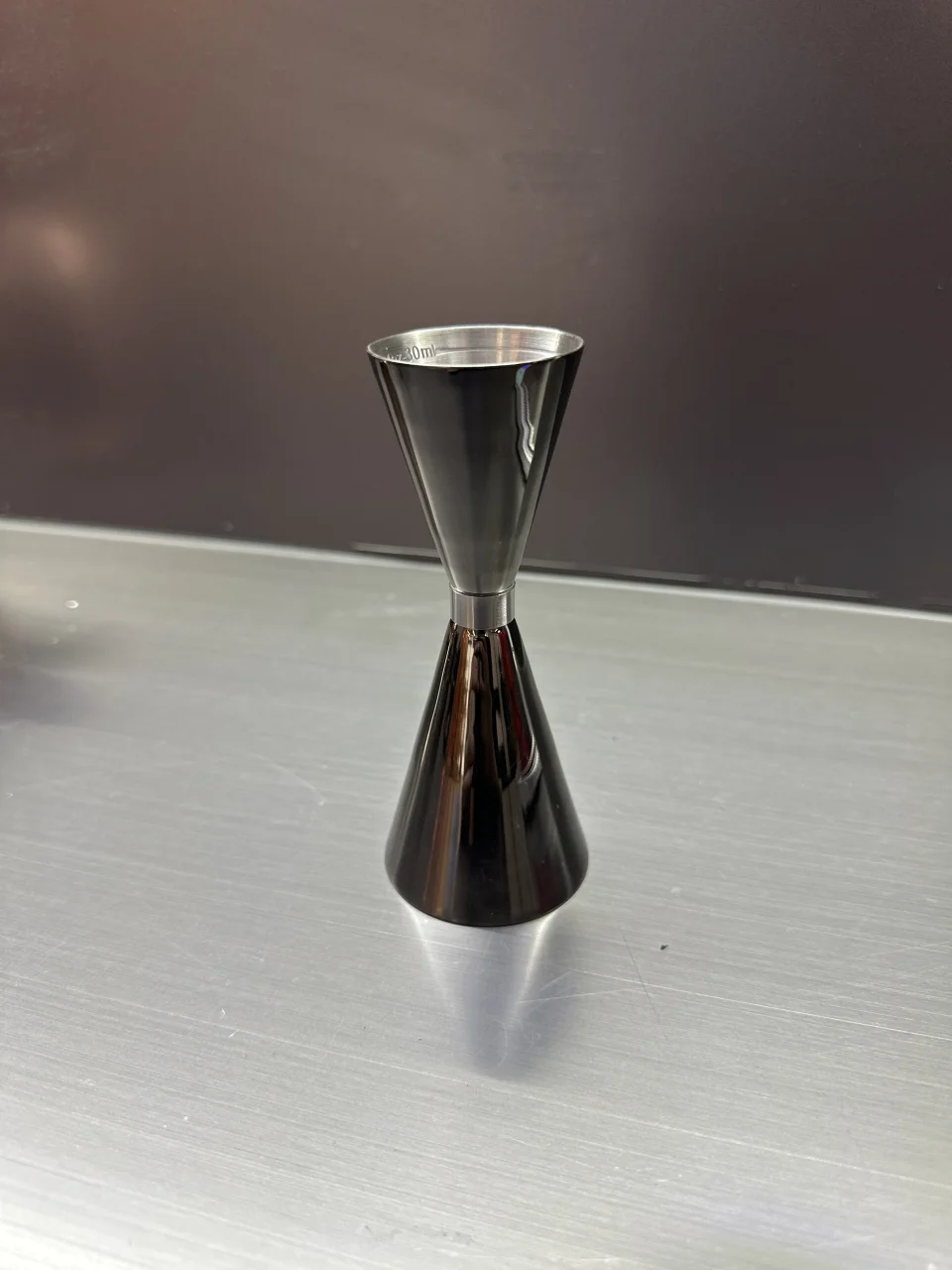 镀色斜身量杯