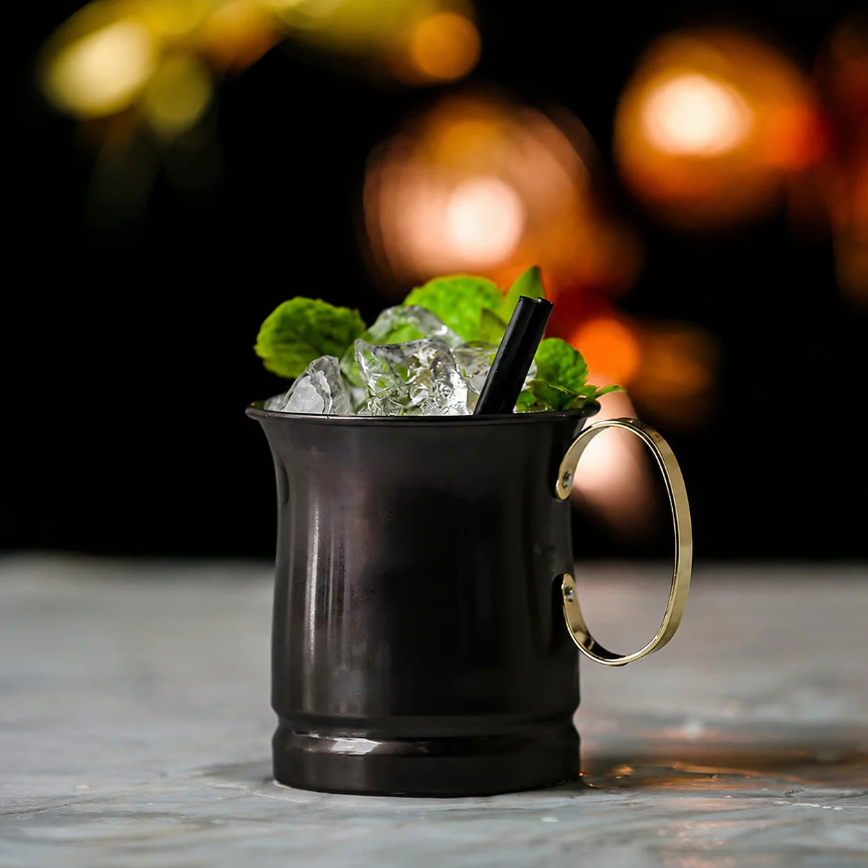 腰型调酒杯