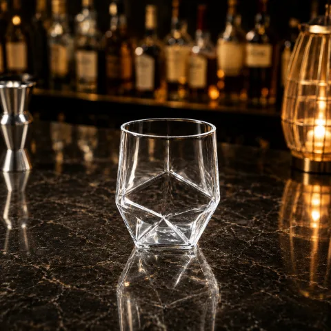 三角威士忌杯