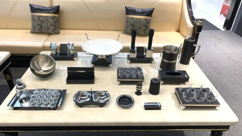 经典黑银摆台