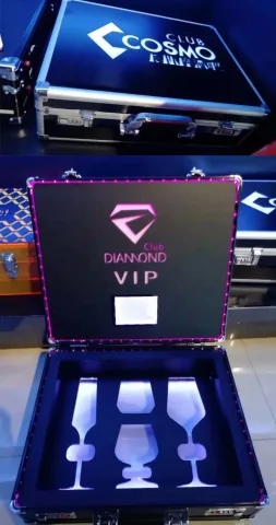 VIP发光杯箱