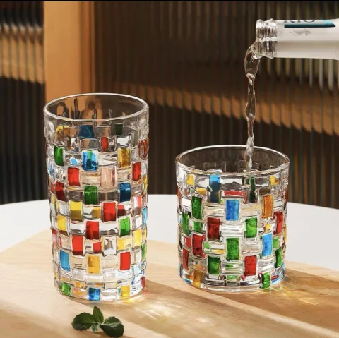 彩绘杯